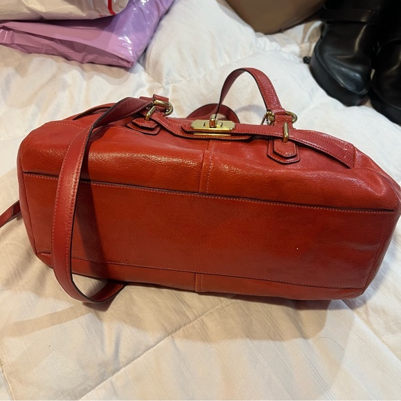 Coach LEATHER SATCHEL. Red . COLOR. - Picture 5 of 7